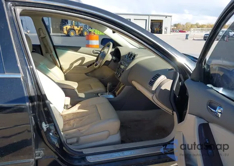 2011 Nissan Altima 3.5 Sr from USA, damaged, VIN 1N4BL2AP4BC178962